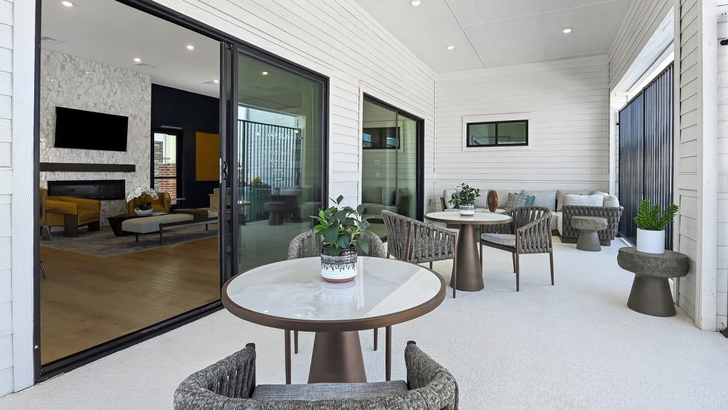 clubhouse patio